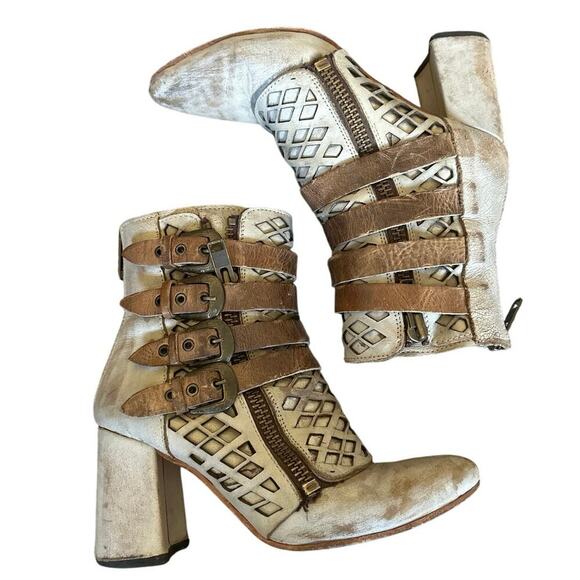 Freebird by Steven Julia Leather Heel Boot Bootie Size 8 in Ice - Picture 3 of 8